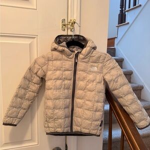 Toddler North face Thermoball Size 5T/5B